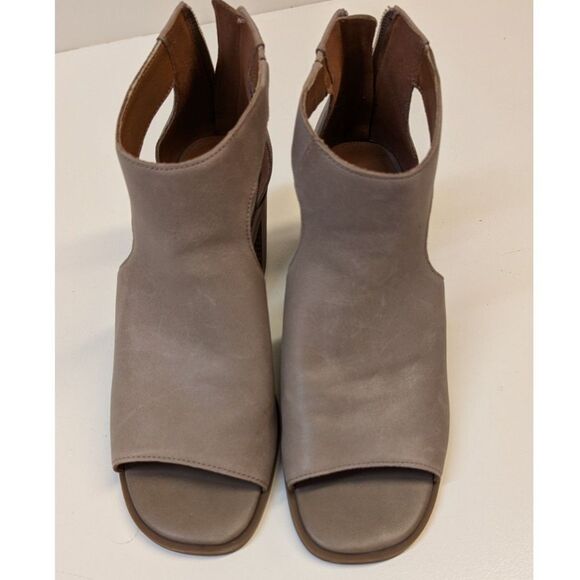 Lucky Brand Tarrinax Block Heel, size 8.5 - Picture 3 of 12